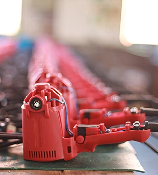 SHINE TECH technician precision-assembling industrial polisher